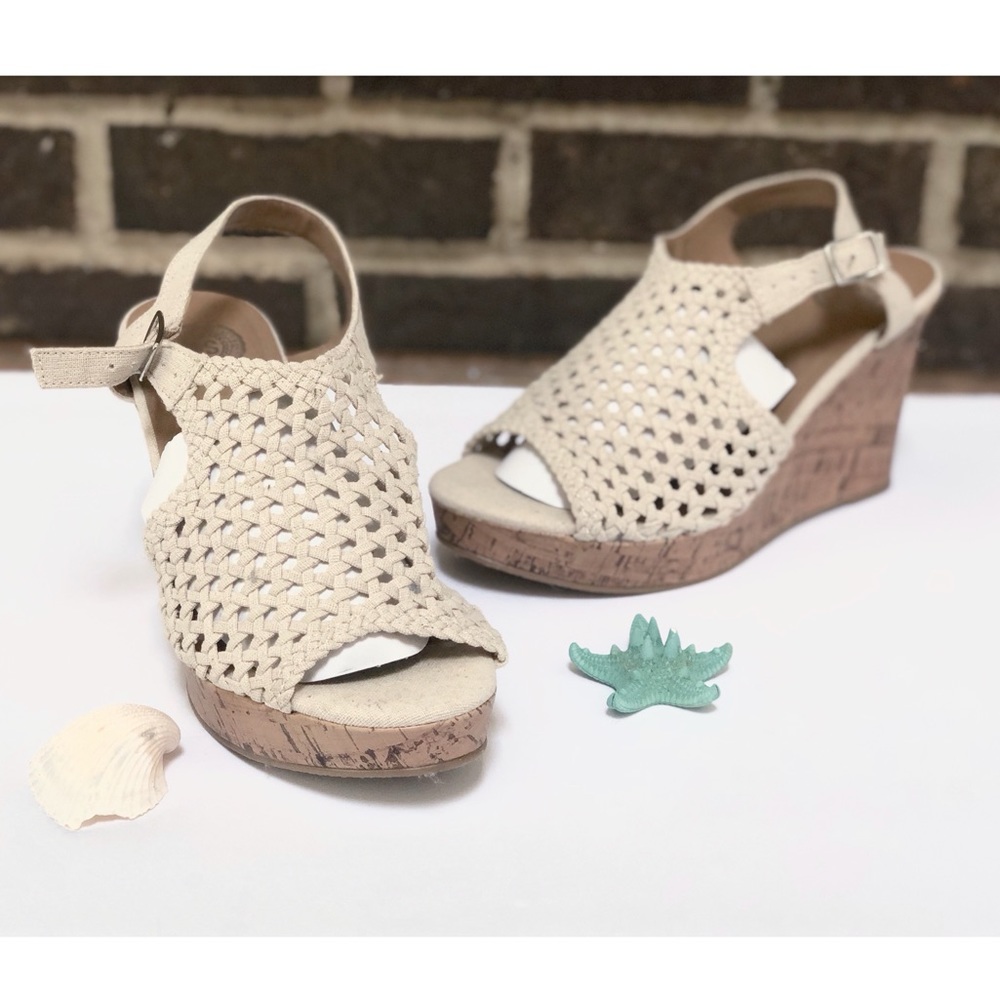 SO NWOT Crochet Cork Wedge Sandals 10
